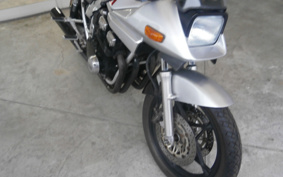 SUZUKI GSX1100S KATANA 2000 GU76A