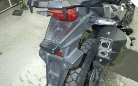 HONDA CRF1000L AFRICA TWIN 2016 SD04