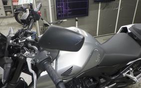 HONDA CB750 HORNET 2025 RH24