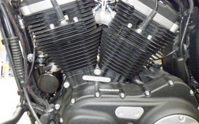 HARLEY XL883N 2018