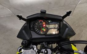 SUZUKI DL650 ( V-Strom 650 ) C733A