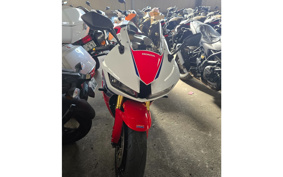 HONDA CBR600RR 2015 PC40