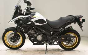SUZUKI DL650 ( V-Strom 650 ) XTA 2023 C733M