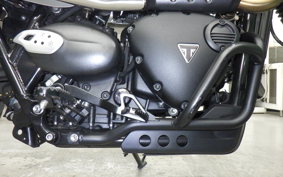 TRIUMPH STREET SCRAMBLER 2021