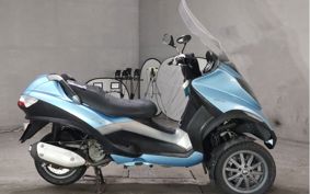 PIAGGIO MP3 250 RL ZAPM4720