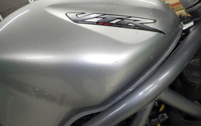 HONDA VTR 250 2023 MC33