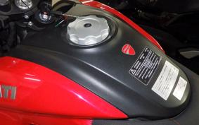 DUCATI HYPERSTRADA 820 2015