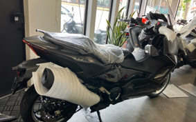 YAMAHA T-MAX 560 A TECHMAX SJ21J