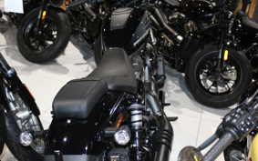 HARLEY  HARLEY RH975 NIGHT  STAR  2023 ZH1