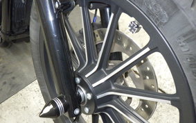 HARLEY XL883N 2015