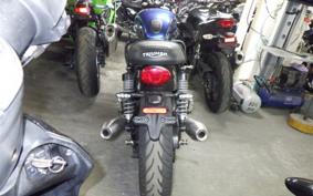 TRIUMPH STREET TWIN 2022