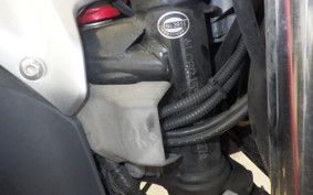 SUZUKI GSR250 2019