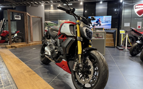 DUCATI DIAVEL 1260 2021