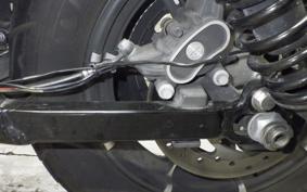 HARLEY XL883N 2015