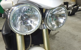TRIUMPH STREET TRIPLE 2008