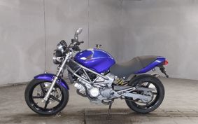 HONDA VTR 250 MC33