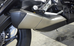 TRIUMPH STREET TRIPLE RS 2025