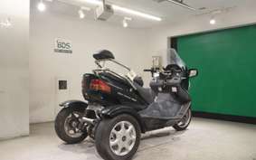 SUZUKI SKYWAVE 650 Trike 2004 CP51A