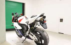 HONDA CBR1000RR 2005 SC57