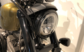 HARLEY XL883N 2016 LE2