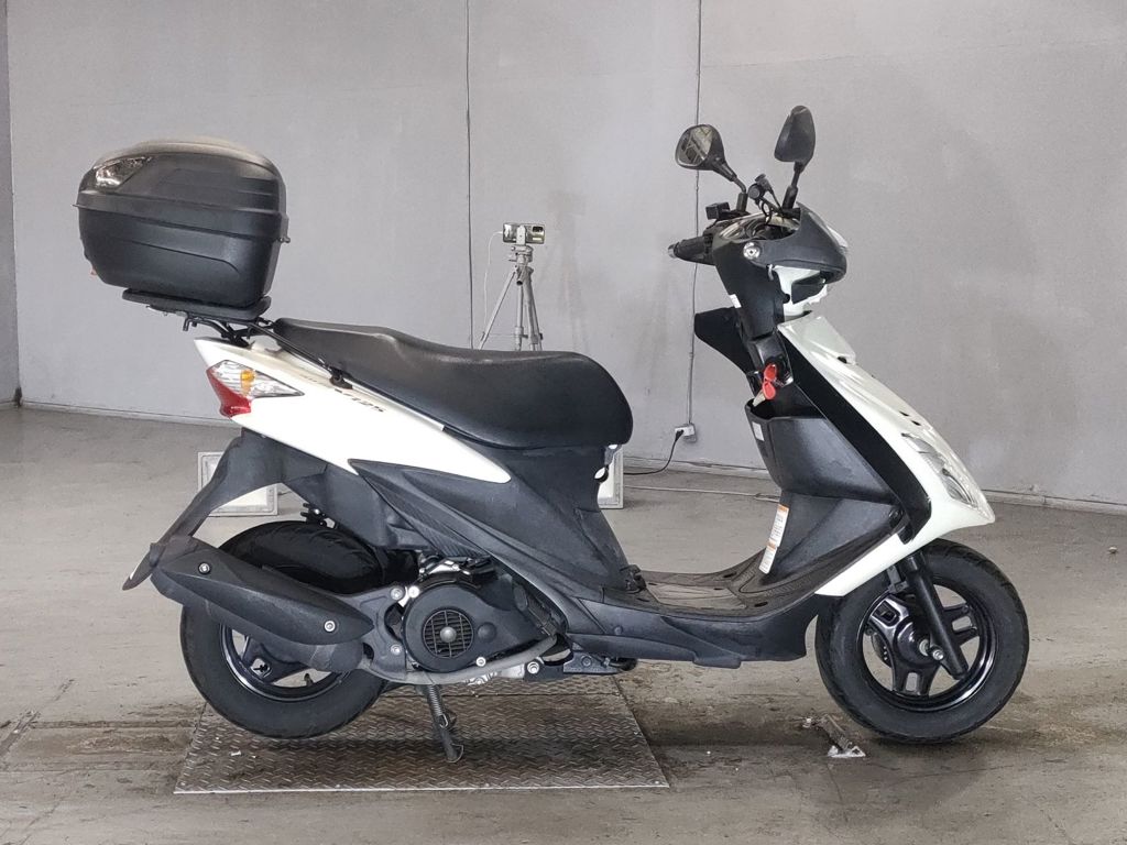 Фото Suzuki ADDRESS V125 с японского аукциона