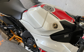 YAMAHA YZF-R1 2023 RN65J