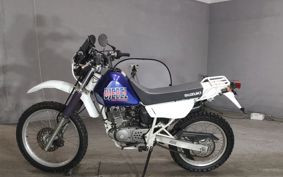 SUZUKI DJEBEL200 SH42A