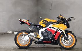 HONDA CBR1000RR 2013 SC59