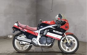 SUZUKI GSX-R750 1985 GR71F