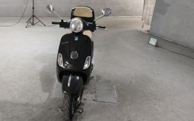VESPA LX125IE M68100
