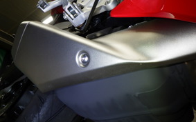 HONDA CBR650R E-Clutch 2025