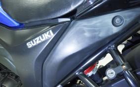 SUZUKI ジクサー150