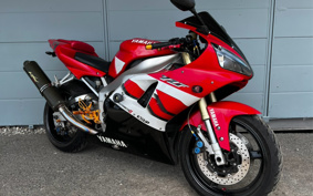 YAMAHA YZF-R1 2000 RN04