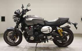 YAMAHA XJR1300 C 2017