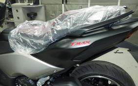 YAMAHA T-MAX 560 2026 SJ21J