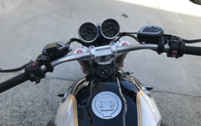 BMW NINE T 2020 0J01