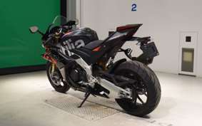 APRILIA RSV4 1100ファクトリ 2024