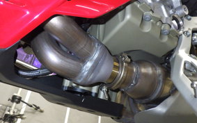 DUCATI STREETFIGHTER V4 S 2025