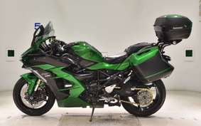 KAWASAKI NINJA H2 SX SE 2018 ZXT02A
