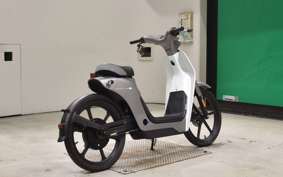 HONDA ｶﾌﾞE 2021