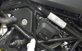 HUSQVARNA SVARTPILEN 250