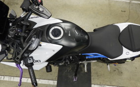 SUZUKI GSX-8S 2024 EM1AA