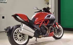 DUCATI DIAVEL 2013