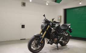 HONDA CB650R E-Clutch 2026 RH17