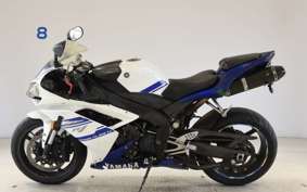 YAMAHA YZF-R1