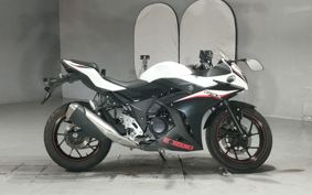 SUZUKI GSX250R DN11A