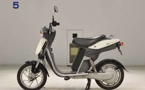 YAMAHA EC-03 2018 SY06J