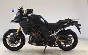 SUZUKI DL1000 ( V-Strom 1000 ) A