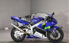 YAMAHA YZF-R1 1999 RN011