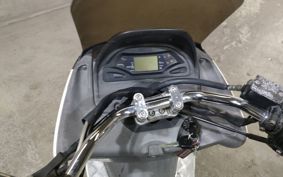 YAMAHA MAJESTY 125 SE27